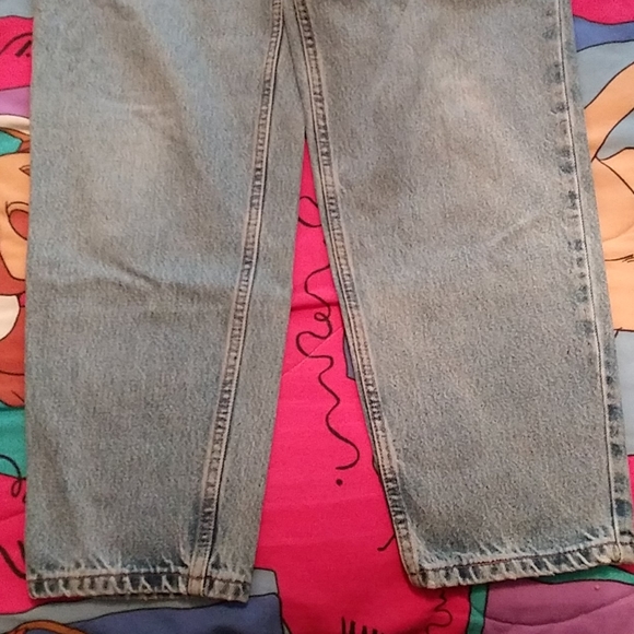 Jeans - Picture 2 of 3